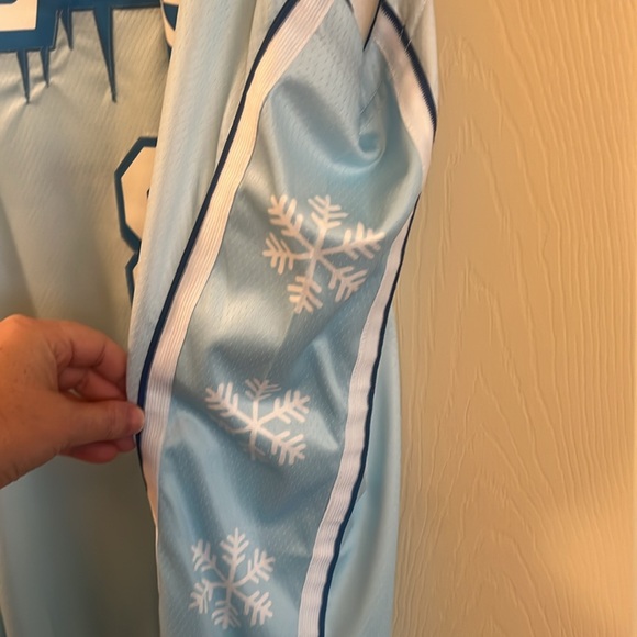 Kobe Bryant Blue and white snowflake legend jersey size XXL - Picture 6 of 6